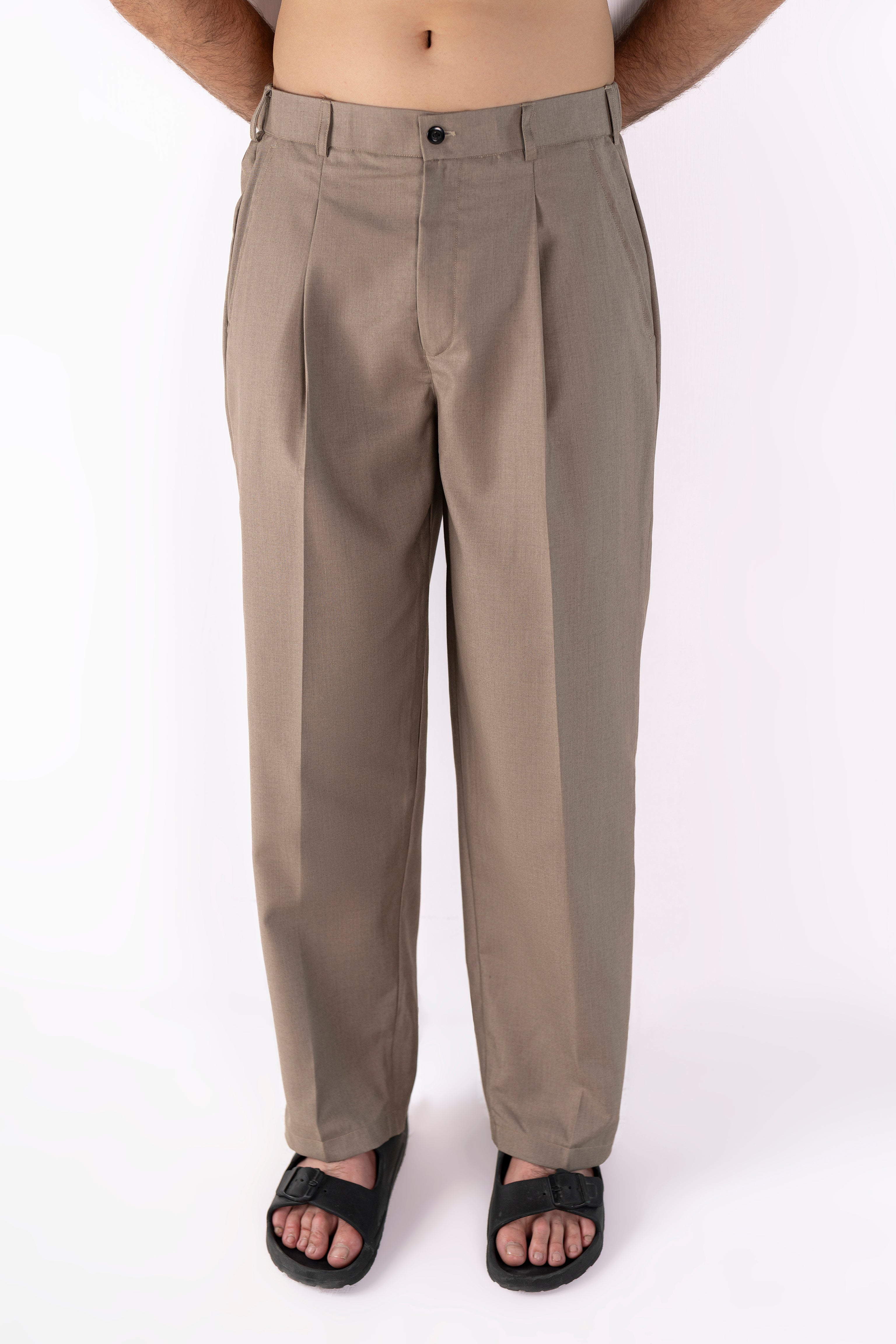 Classic Caramello Pleated Pants
