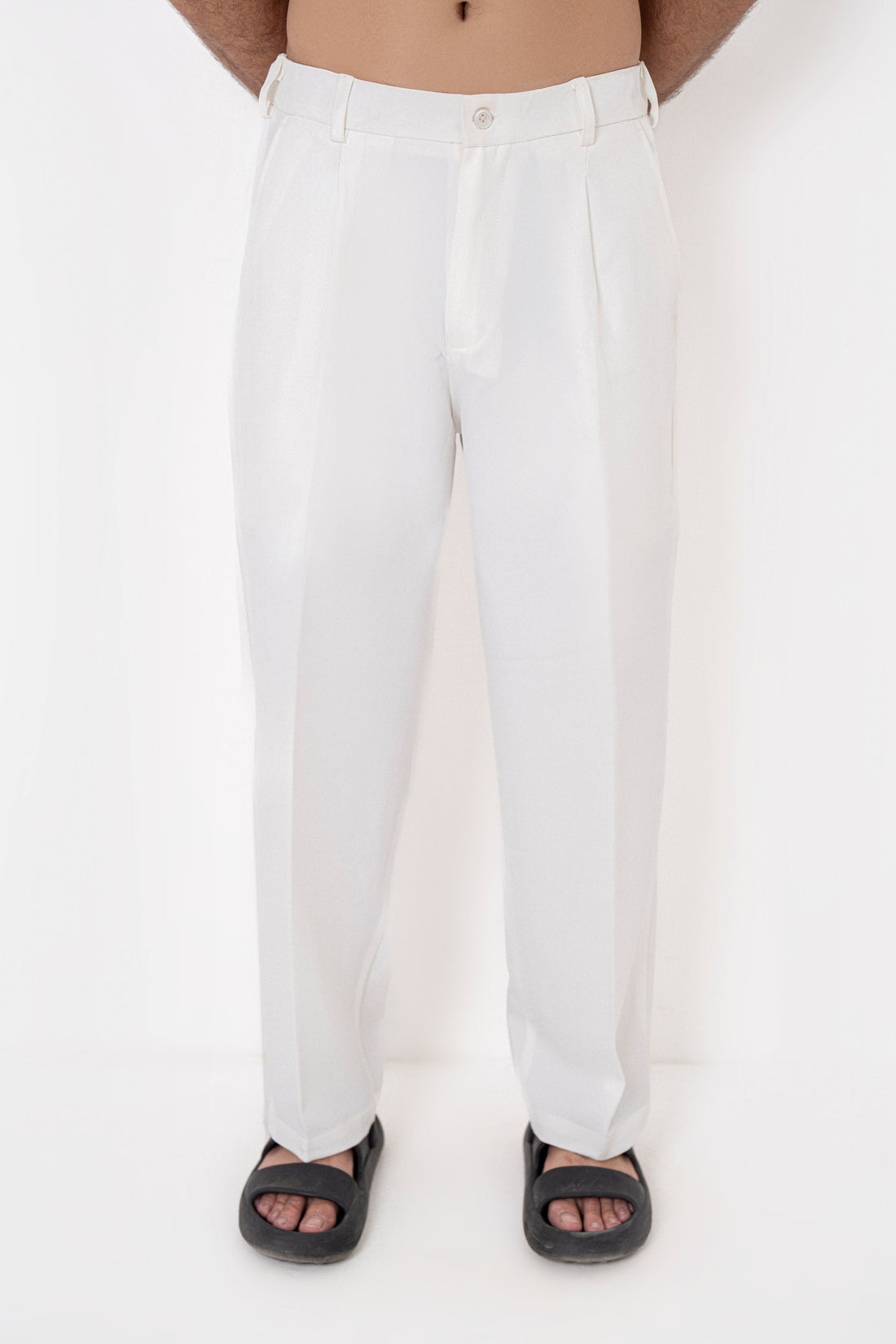 Classic Blanc Pleated Pants